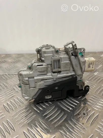 Audi A6 S6 C6 4F Etuoven lukko 4F0839015A