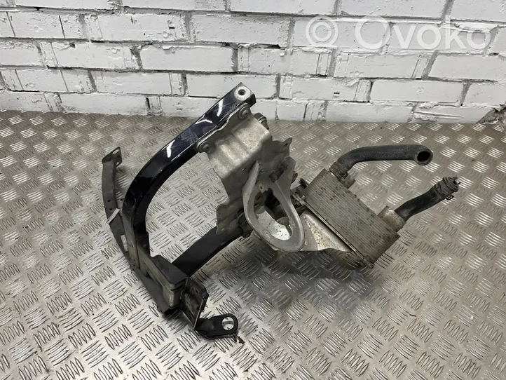 Audi A8 S8 D3 4E Supporto di montaggio del parafango 4E0821138F