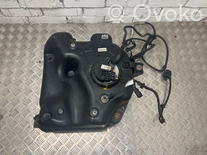 8R0131877 Audi Q5 SQ5 AdBlue liquid reservoir, 250.00 € | RRR 