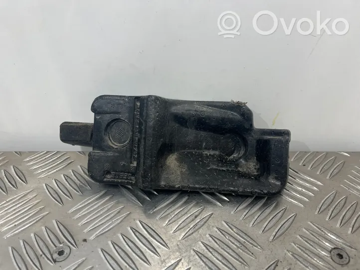 Audi Q5 SQ5 Barra de anclaje del amortiguador trasero 8R0807252