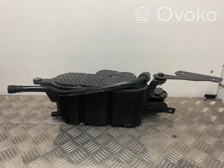 Audi A6 C7 Serbatoio a carbone attivo per il recupero vapori carburante 8K0201801C