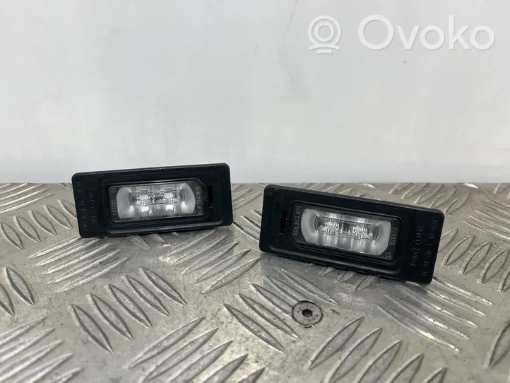 Audi Q5 SQ5 Lampa oświetlenia tylnej tablicy rejestracyjnej 4G0943021