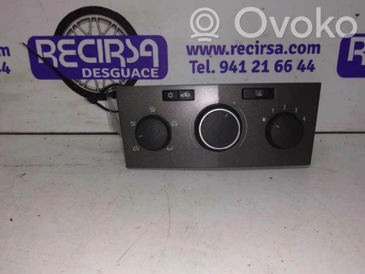 13201300 Opel Astra H Climate control unit, 56.81 € RRR