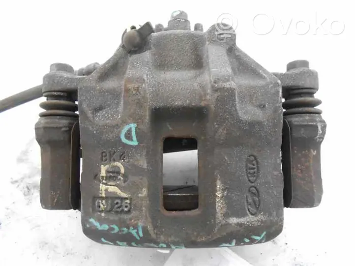 Hyundai Accent Caliper de freno delantero 581101G100