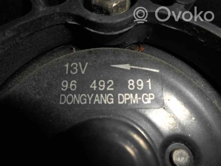 Daewoo Evanda Elektrinis radiatorių ventiliatorius 96328681