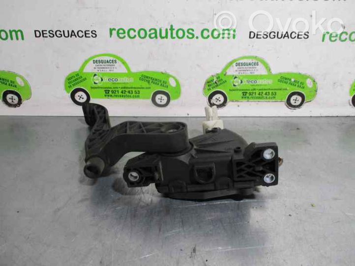 Volkswagen New Beetle Akceleratoriaus pedalas 1J1721503J