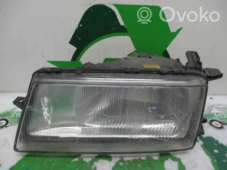 Opel Vectra A Lampa przednia 0301028101