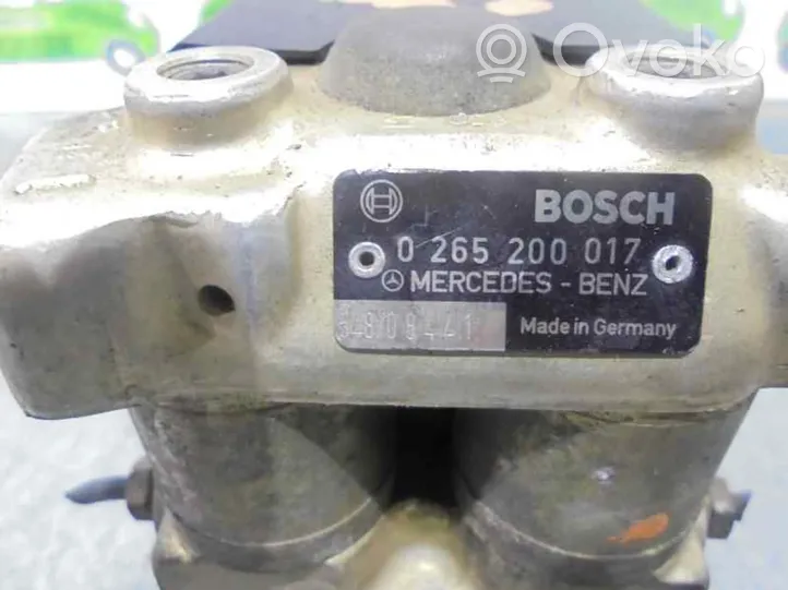 Mercedes-Benz 190 W201 ABS-pumppu 0265200017