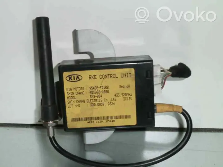 KIA Rio Unité de commande / module de verrouillage centralisé porte 95420FD100