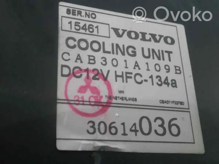 Volvo S40, V40 Radiatore aria condizionata (A/C) (abitacolo) 30614036