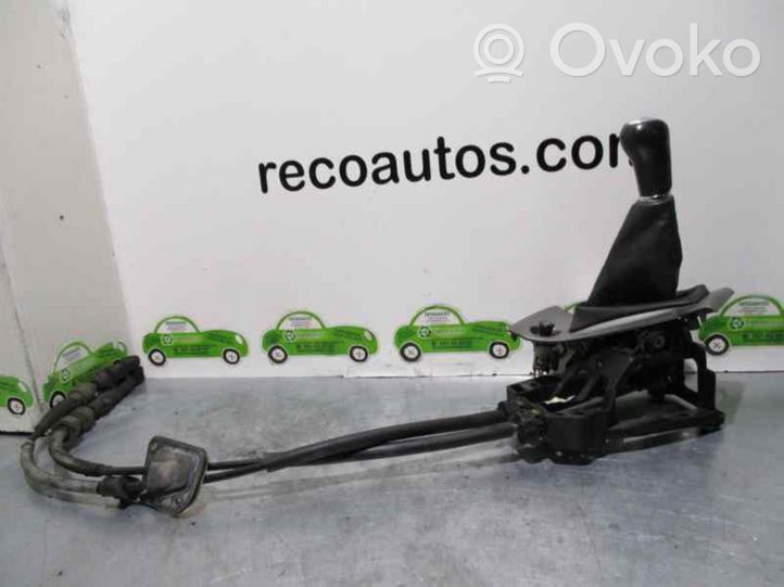 Toyota Corolla Verso E121 Selettore di marcia/cambio (interno) 046869