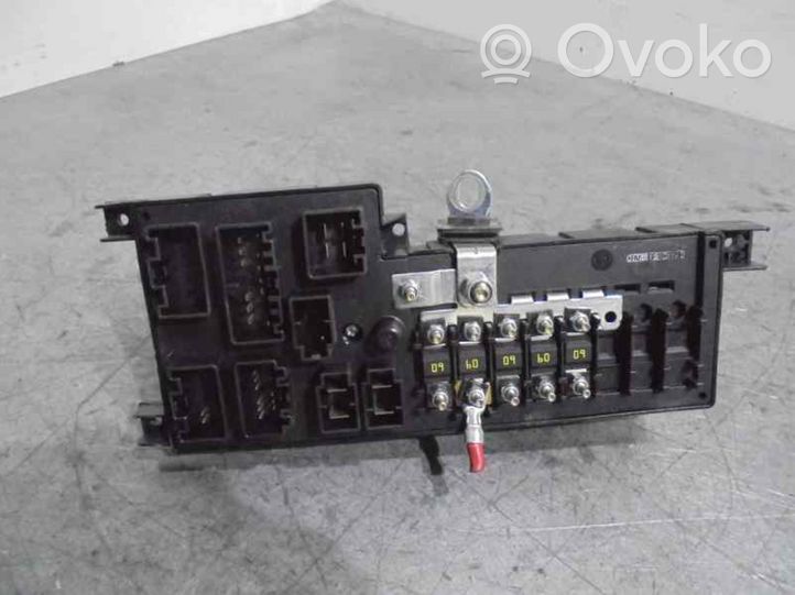 Volvo S80 Module de fusibles 8678449