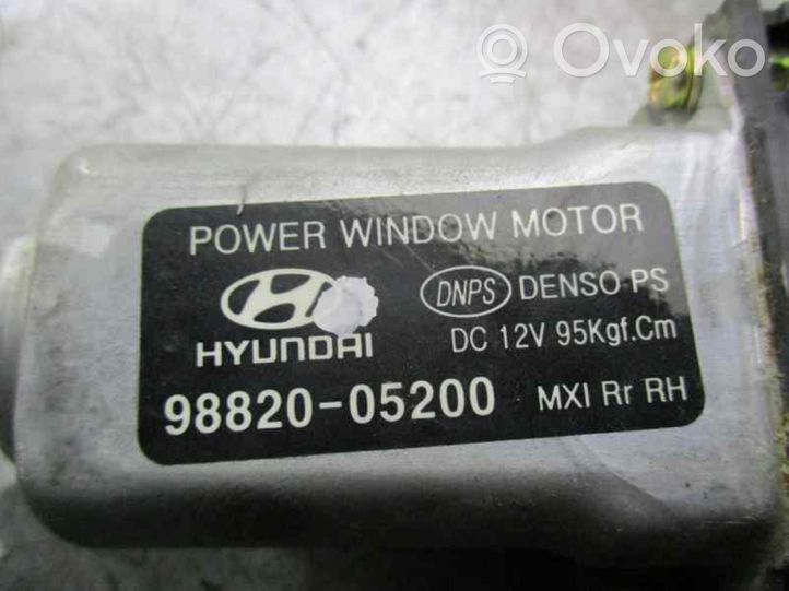 Hyundai Atos Classic Elektryczny podnośnik szyby drzwi tylnych 9882005200
