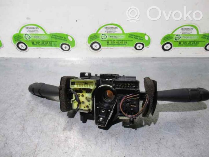 Renault Laguna I Indicator stalk 7700411793