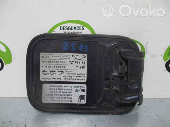 Volkswagen Golf III Bouchon de réservoir essence 1H0010085A