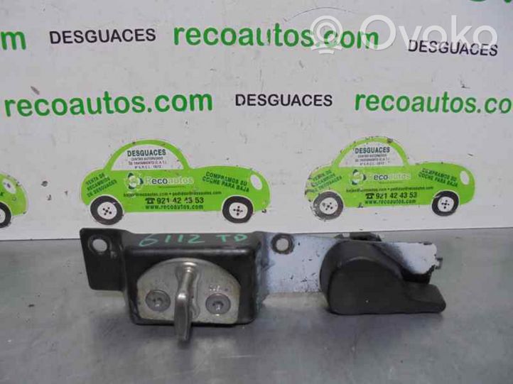 Renault Kangoo II Manecilla interna puerta trasera 219250D