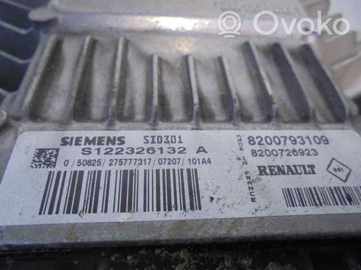 Renault Laguna III Sterownik / Moduł ECU 8200793109