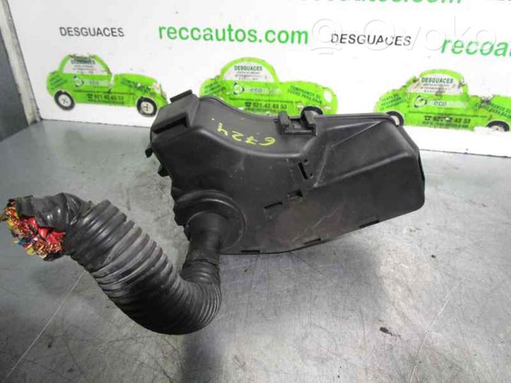 Volvo 850 Module de fusibles 6849865