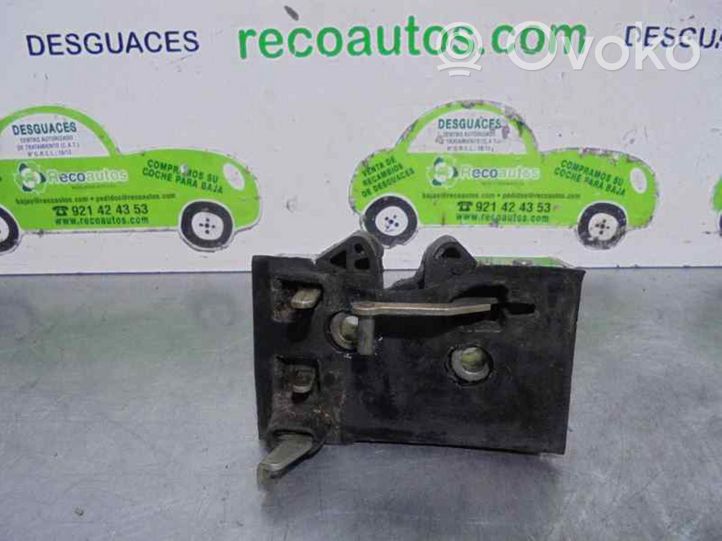 Audi Coupe Serratura portiera anteriore 895837016B