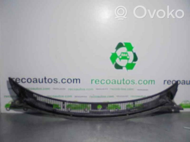 Toyota RAV 4 (XA10) Garniture d'essuie-glace 5570842010