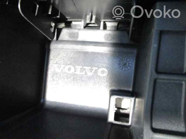 Volvo V40 Bracciolo 31448087