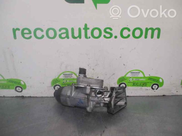 Mercedes-Benz A W168 Radiateur d'huile moteur 6681800065