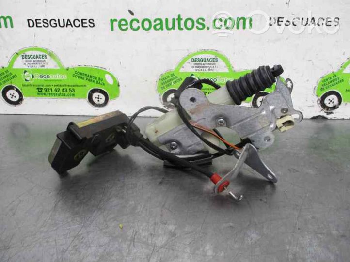 Ford Fiesta Blocco chiusura del portellone 96FGA43102DE