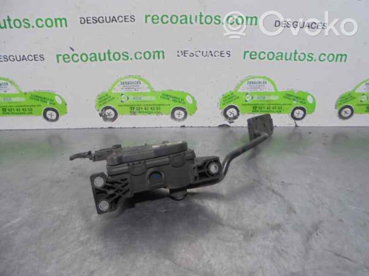 Mitsubishi Carisma Pedale dell’acceleratore 30865642