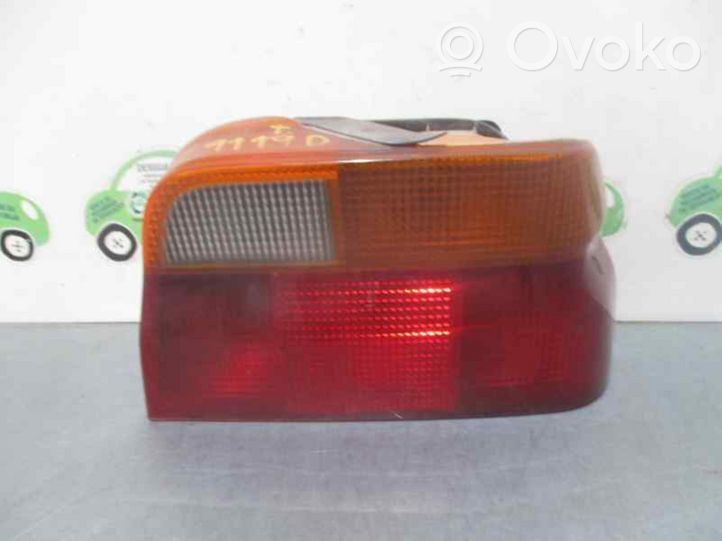Ford Orion Lampa tylna 1052403