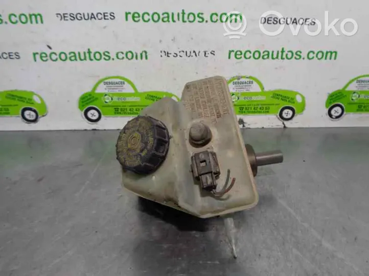 Volkswagen Transporter - Caravelle T4 Master brake cylinder 700811303A