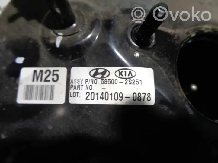 KIA Sportage Wspomaganie hamulca 585002S251