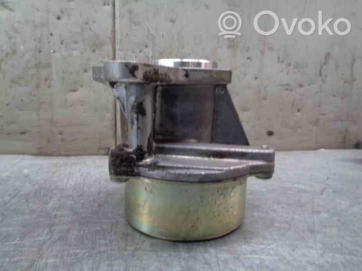 Renault Clio I Vacuum valve 8200399371