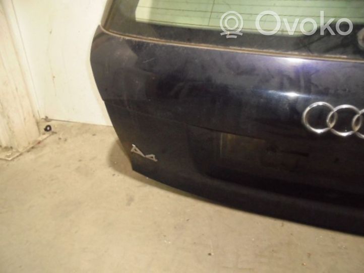 Audi A4 S4 B6 8E 8H Tylna klapa bagażnika 8E9827023B