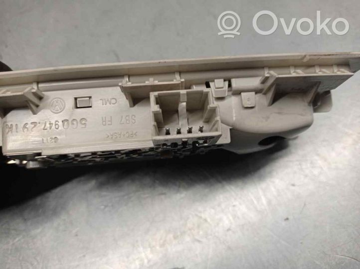 Volkswagen Passat Alltrack Rivestimento della console di illuminazione installata sul rivestimento del tetto 5G0947291K