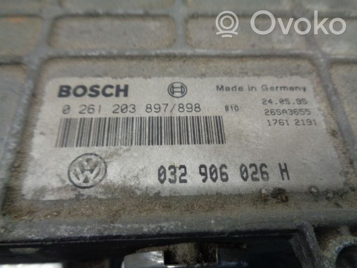 Volkswagen Polo Calculateur moteur ECU 032906026H