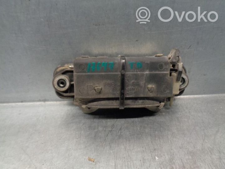 Audi 80 B1 Takaoven ulkokahva 8A0839205