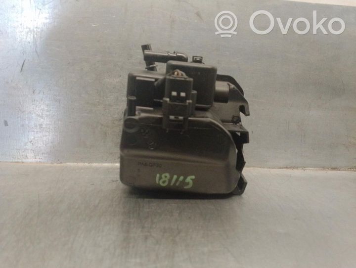 Citroen C4 I Boîtier de filtre à carburant 9305108C