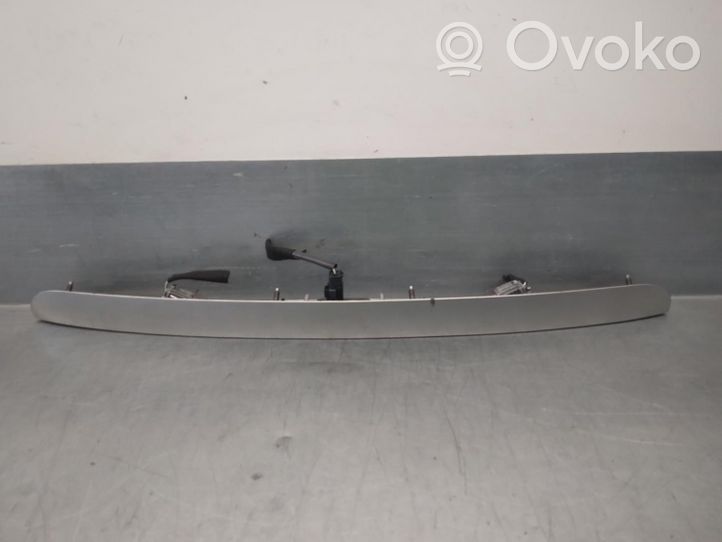 Renault Clio III Support extérieur, poignée de porte de hayon 8200883011