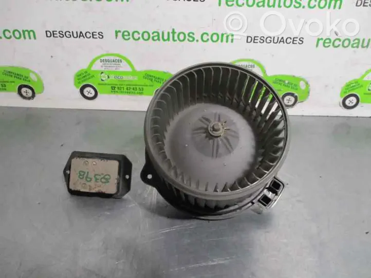 Toyota Yaris Verso Salono oro mazgo plastikinis korpusas 1940000821