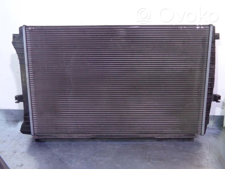 Seat Leon (5F) Coolant radiator 5Q0121251EM