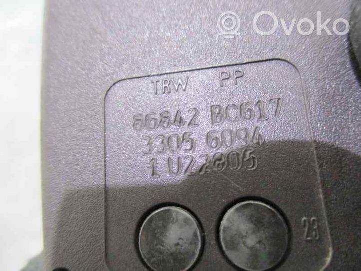 Nissan Micra Klamra przedniego pasa bezpieczeństwa 86842BC617