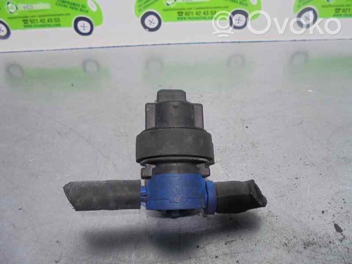 Mercedes-Benz E W211 Vacuum valve 0004703693