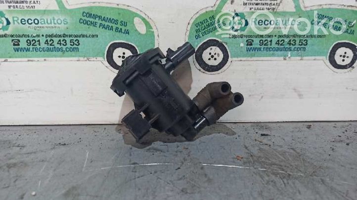 Chrysler Grand Voyager II Vacuum valve 04669940