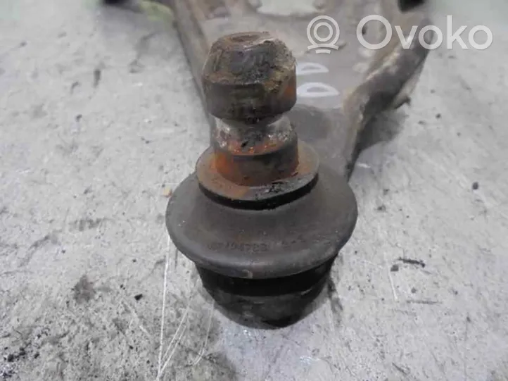 Volvo 850 Triangle bras de suspension inférieur avant 