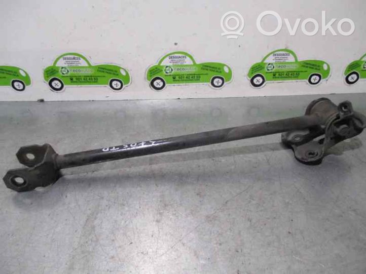 Hyundai Elantra Brazo de suspensión trasero 