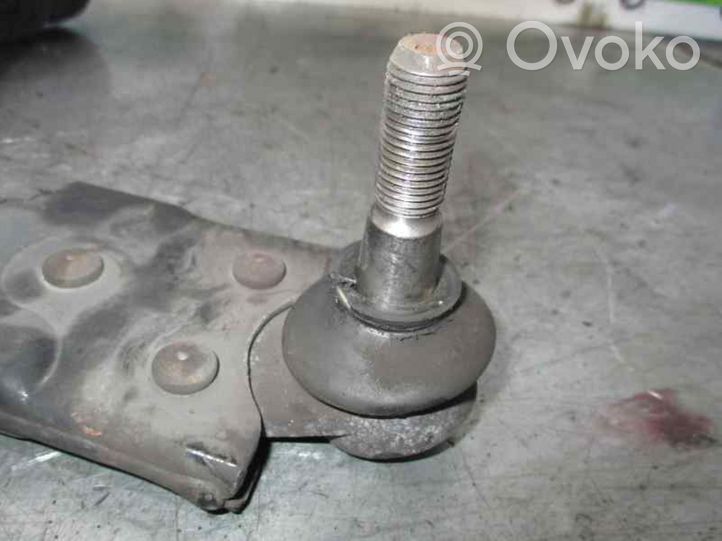 Volvo V50 Triangle bras de suspension inférieur avant 