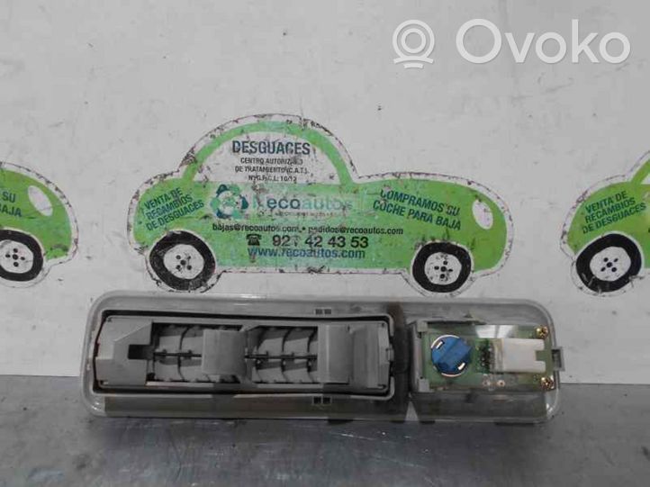 Toyota Previa (XR30, XR40) II Panel oświetlenia wnętrza kabiny 