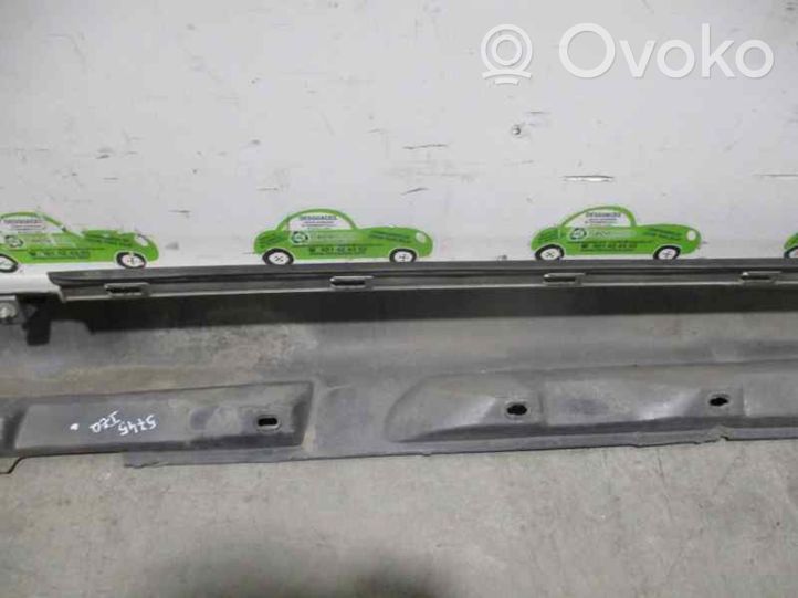 Volvo C30 Sill/side skirt trim 