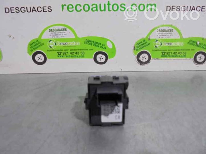 Audi A3 S3 8V Leva di rilascio del freno a mano 8V1927225A