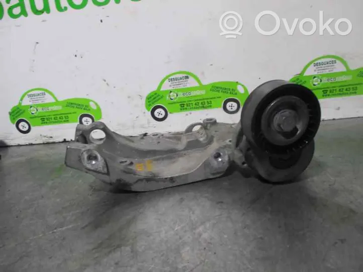 Citroen C4 Grand Picasso Support de générateur / alternateur 9682367380